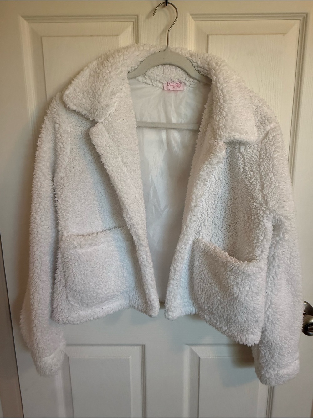 Pink Lily White Fuzzy Soft Sherpa Jacket with Pockets size Small